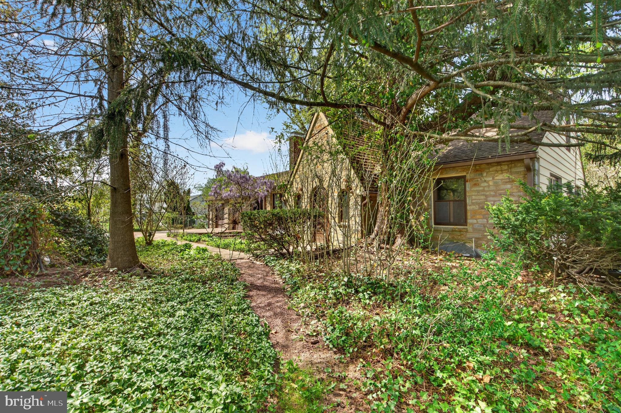 FAIRLESS HILLS - Residential