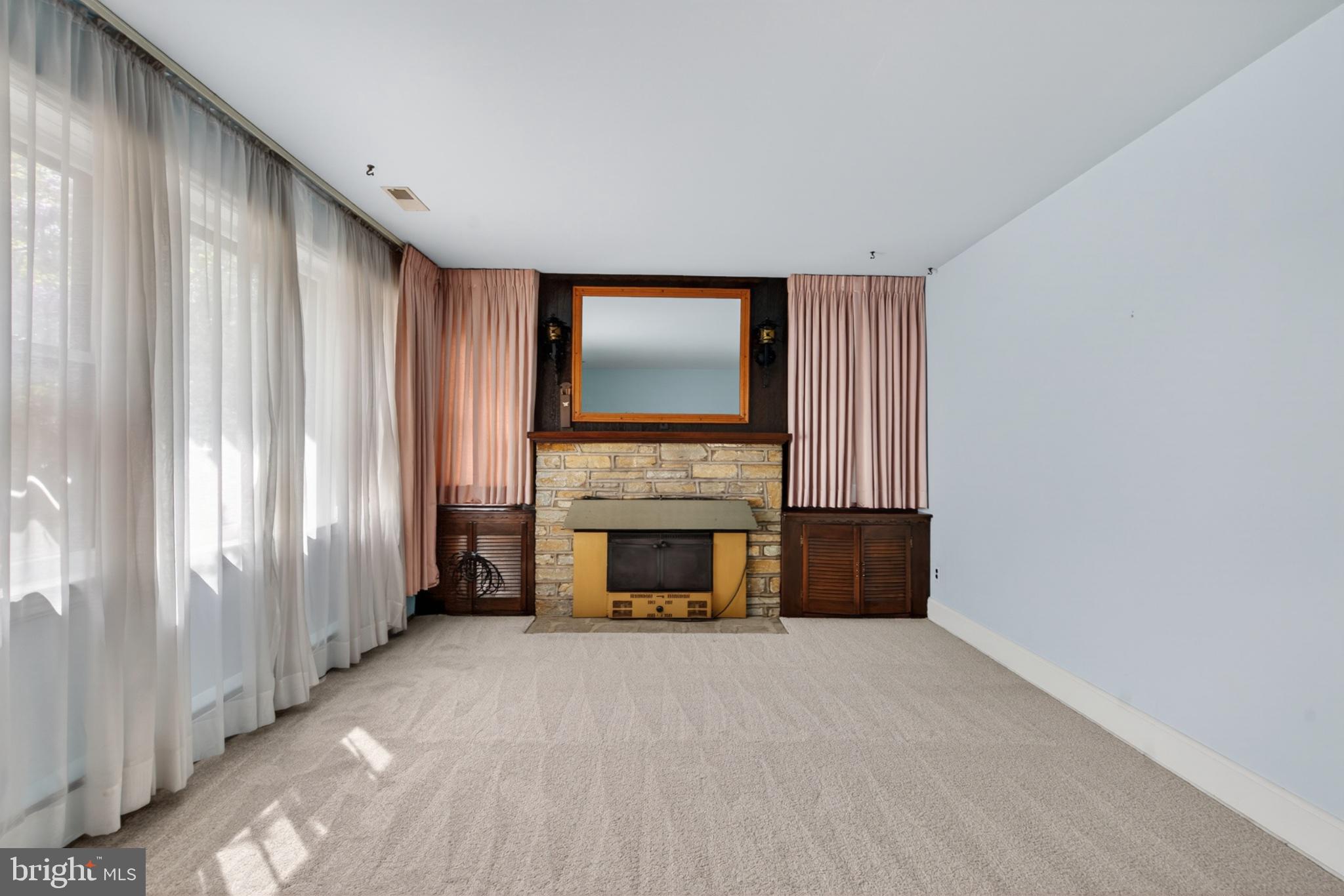 FAIRLESS HILLS - Residential