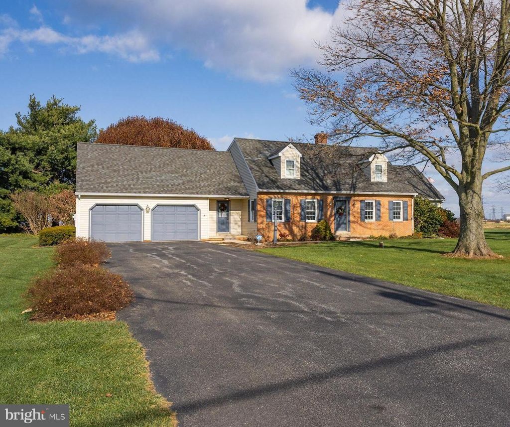 Photo of 200 SPRECHER RD, LANCASTER, PA 17603 (MLS # PALA2028544)