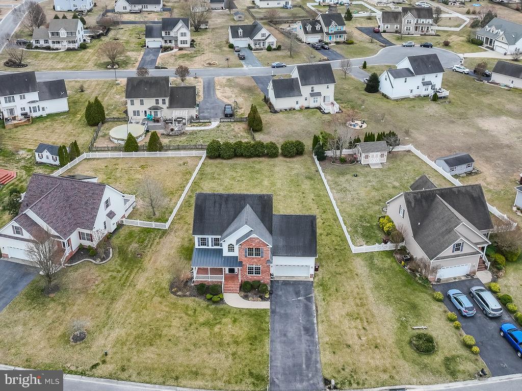 EAST FIELD - Residential