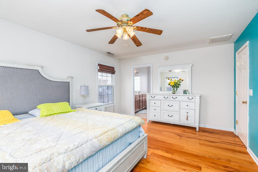 EAST FIELD - Residential
