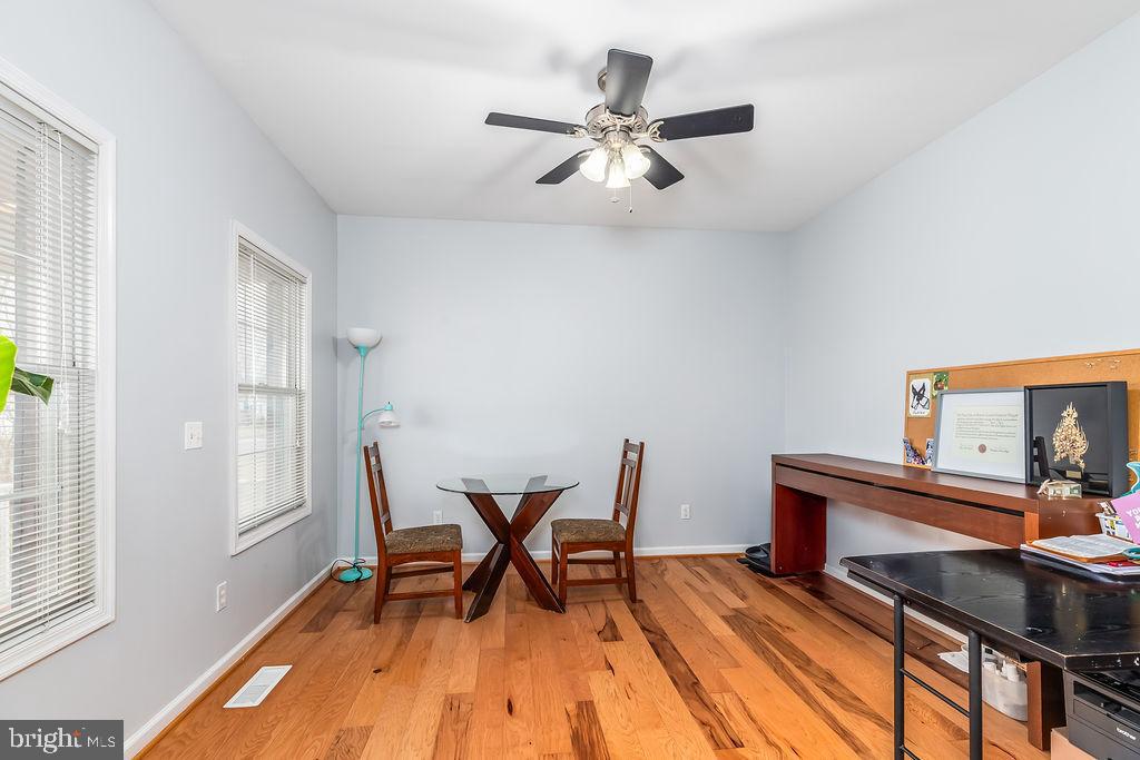 EAST FIELD - Residential