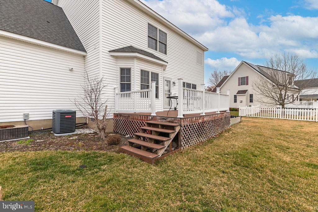 EAST FIELD - Residential