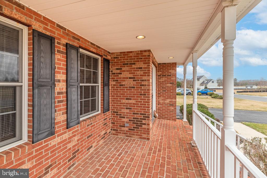 EAST FIELD - Residential