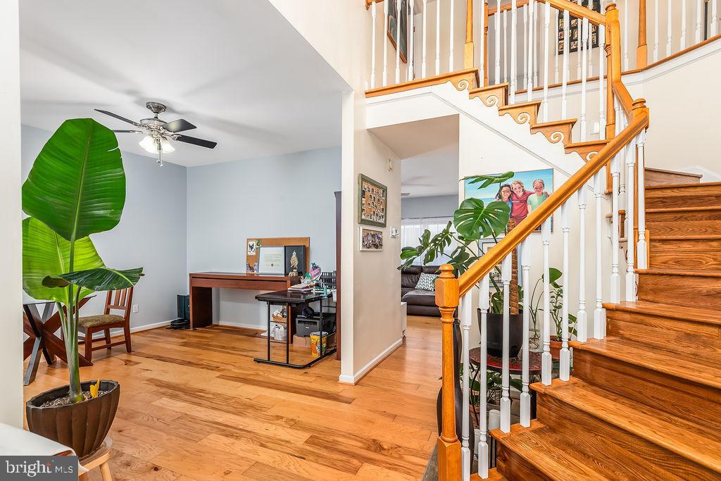 EAST FIELD - Residential
