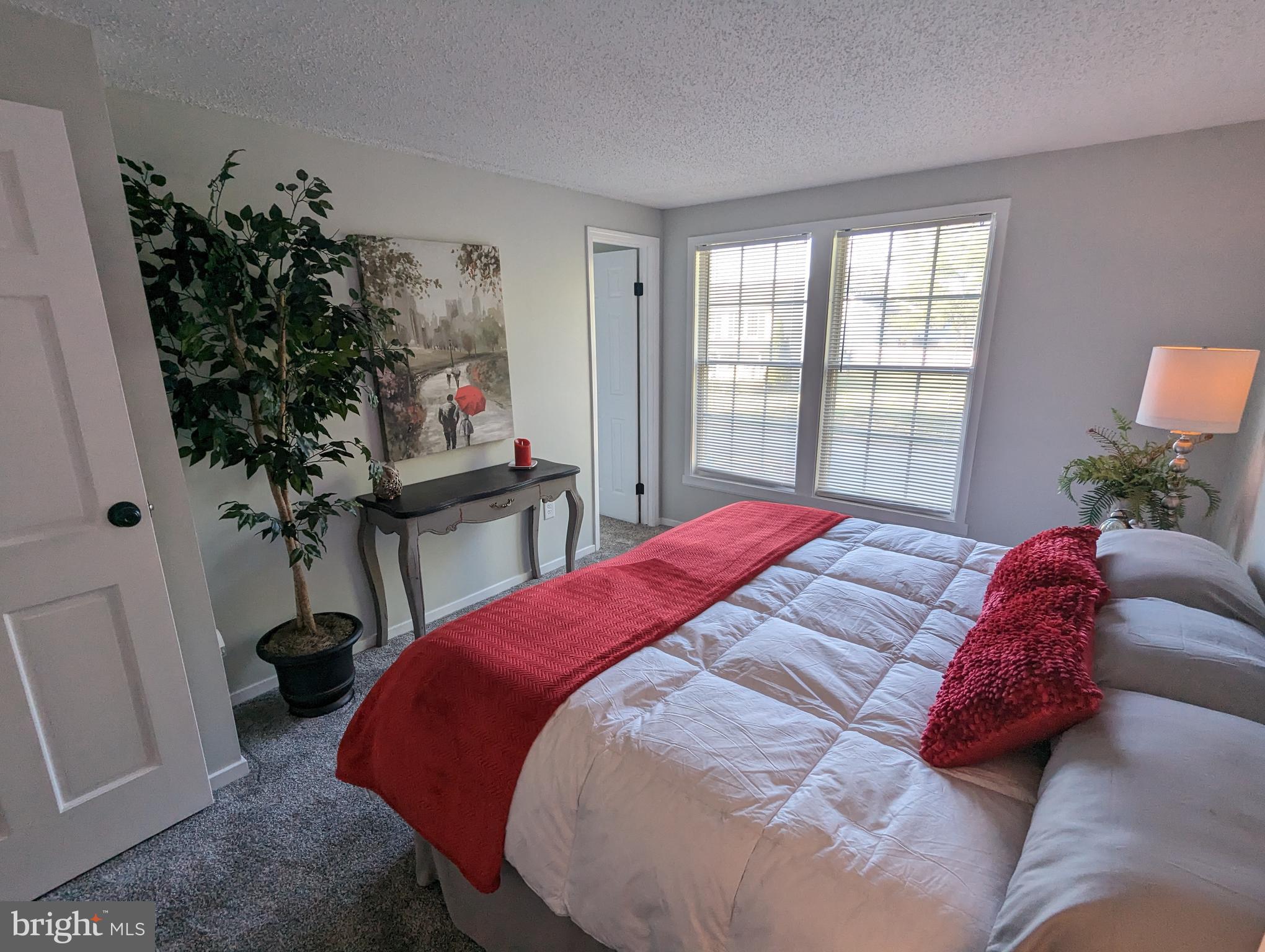 LANGLEY EAST - Residential