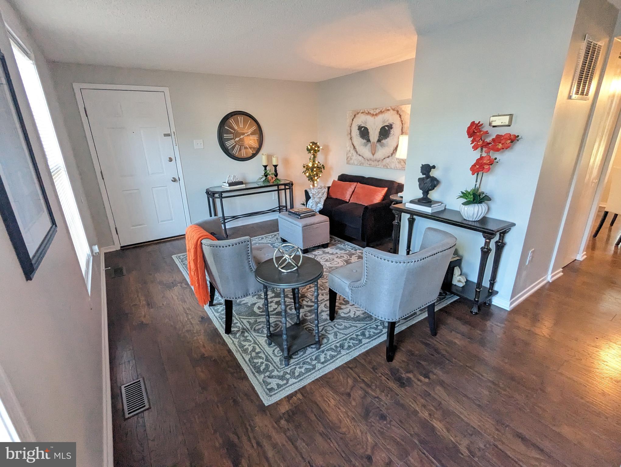 LANGLEY EAST - Residential