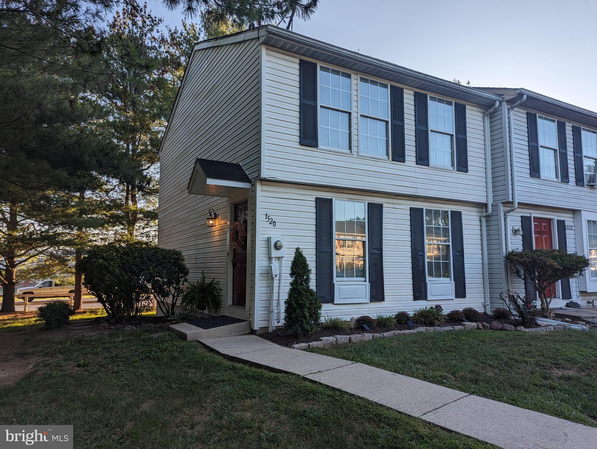 LANGLEY EAST - Residential