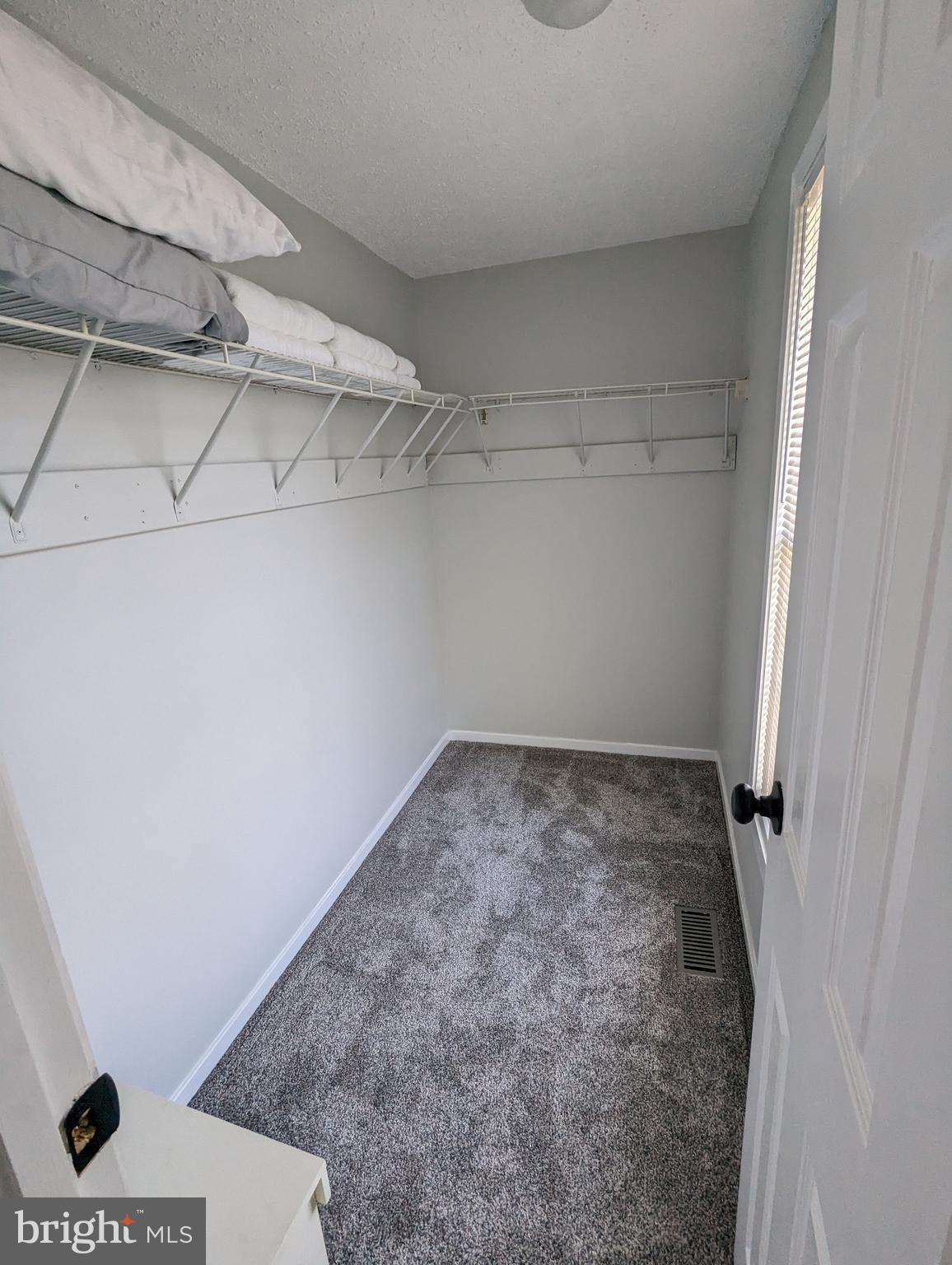 LANGLEY EAST - Residential