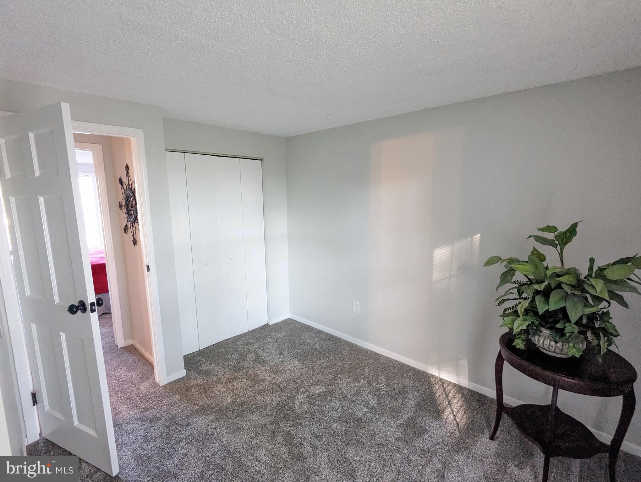 LANGLEY EAST - Residential