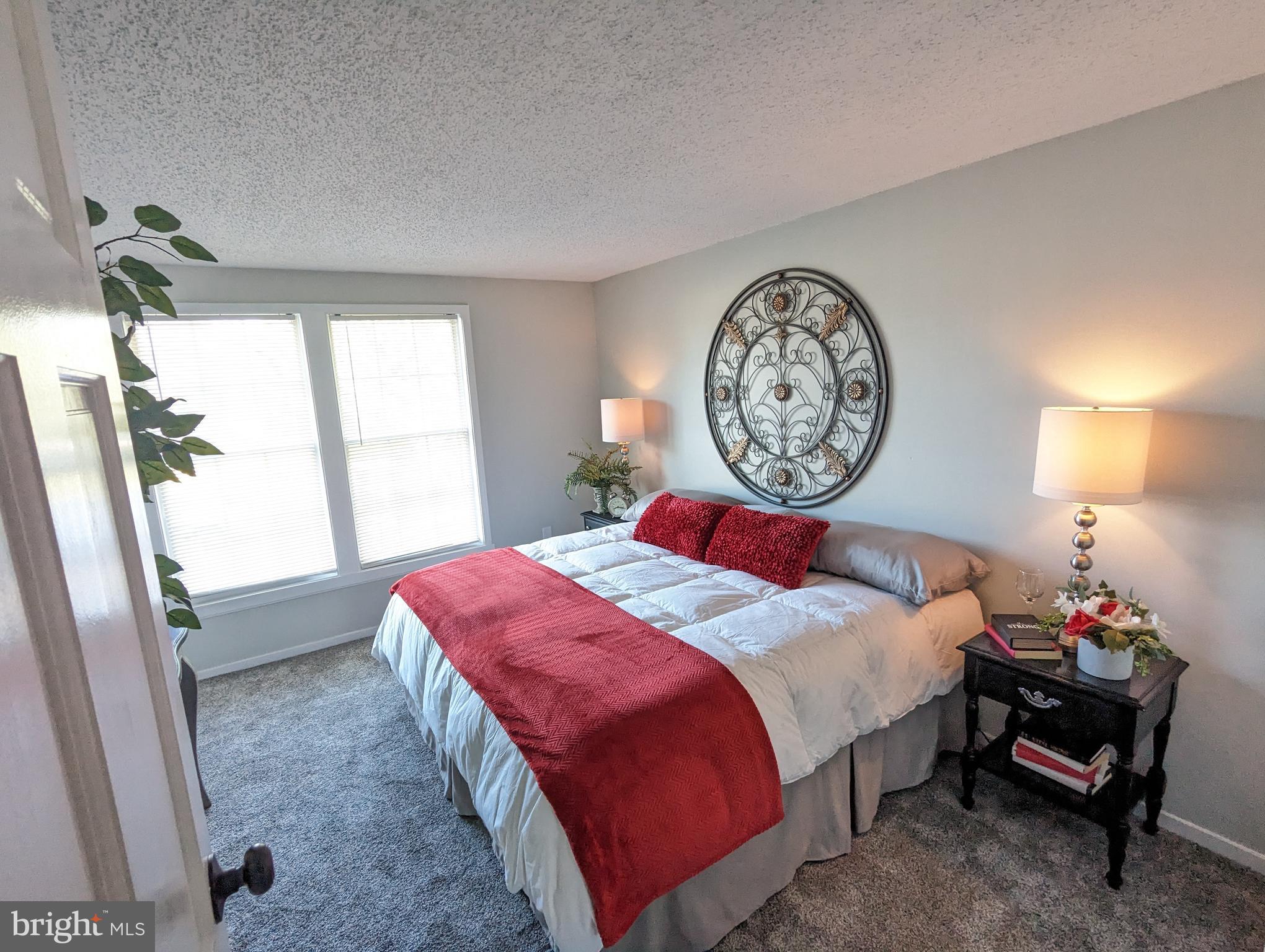 LANGLEY EAST - Residential