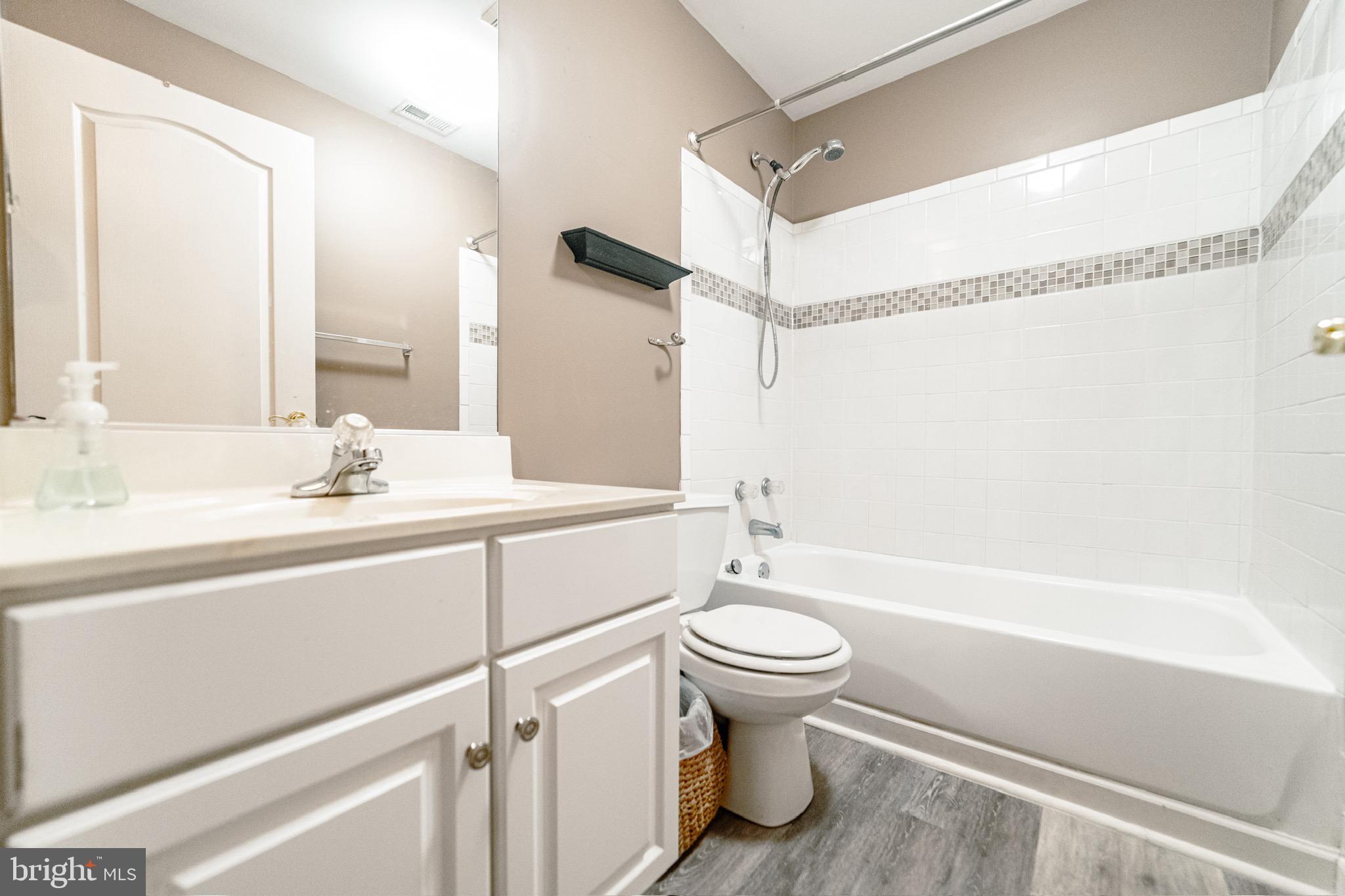 MONMOUTH MEADOWS - Residential