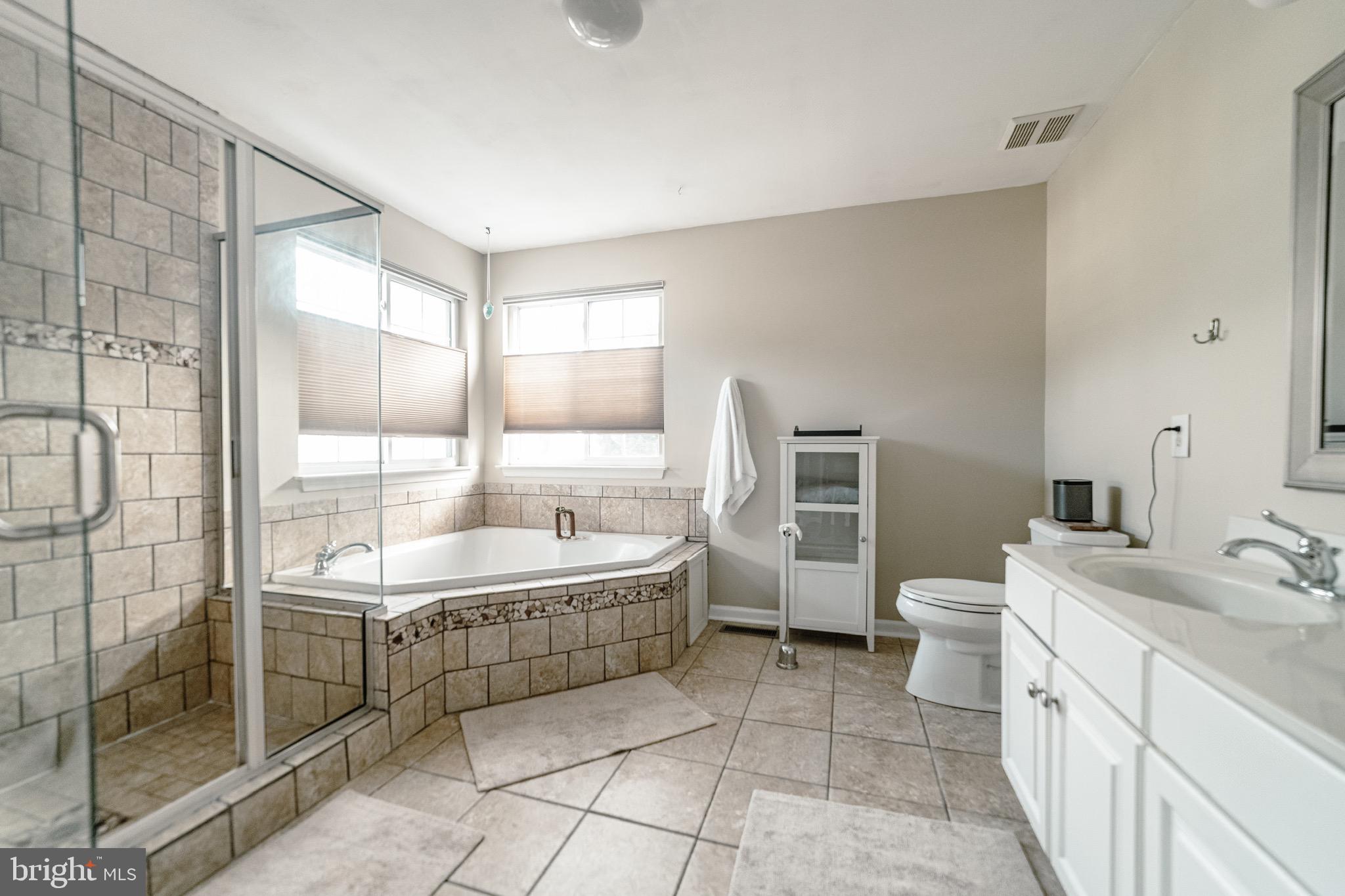 MONMOUTH MEADOWS - Residential