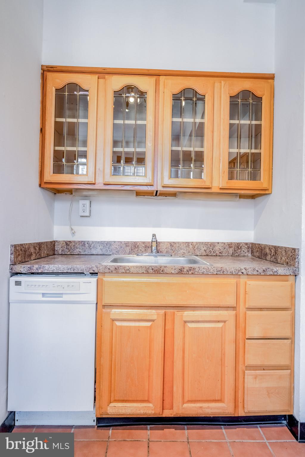 WASHINGTON SQ WEST - Residential