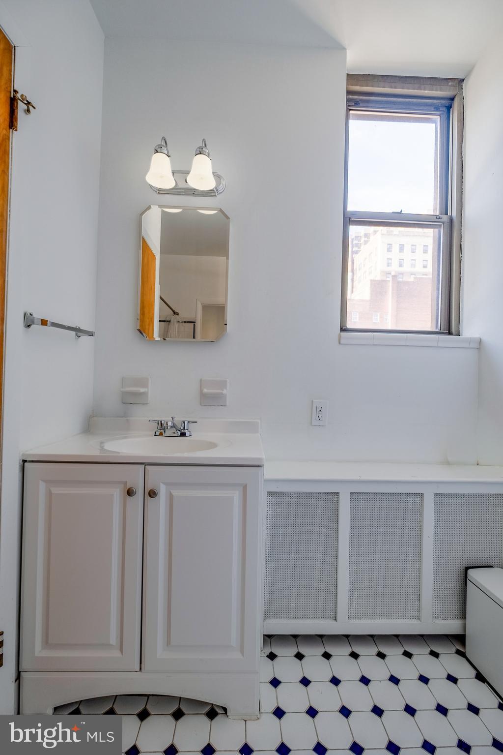 WASHINGTON SQ WEST - Residential