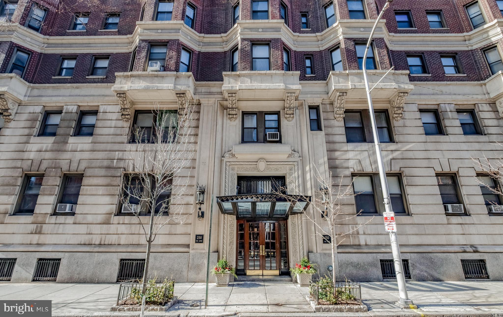 WASHINGTON SQ WEST - Residential