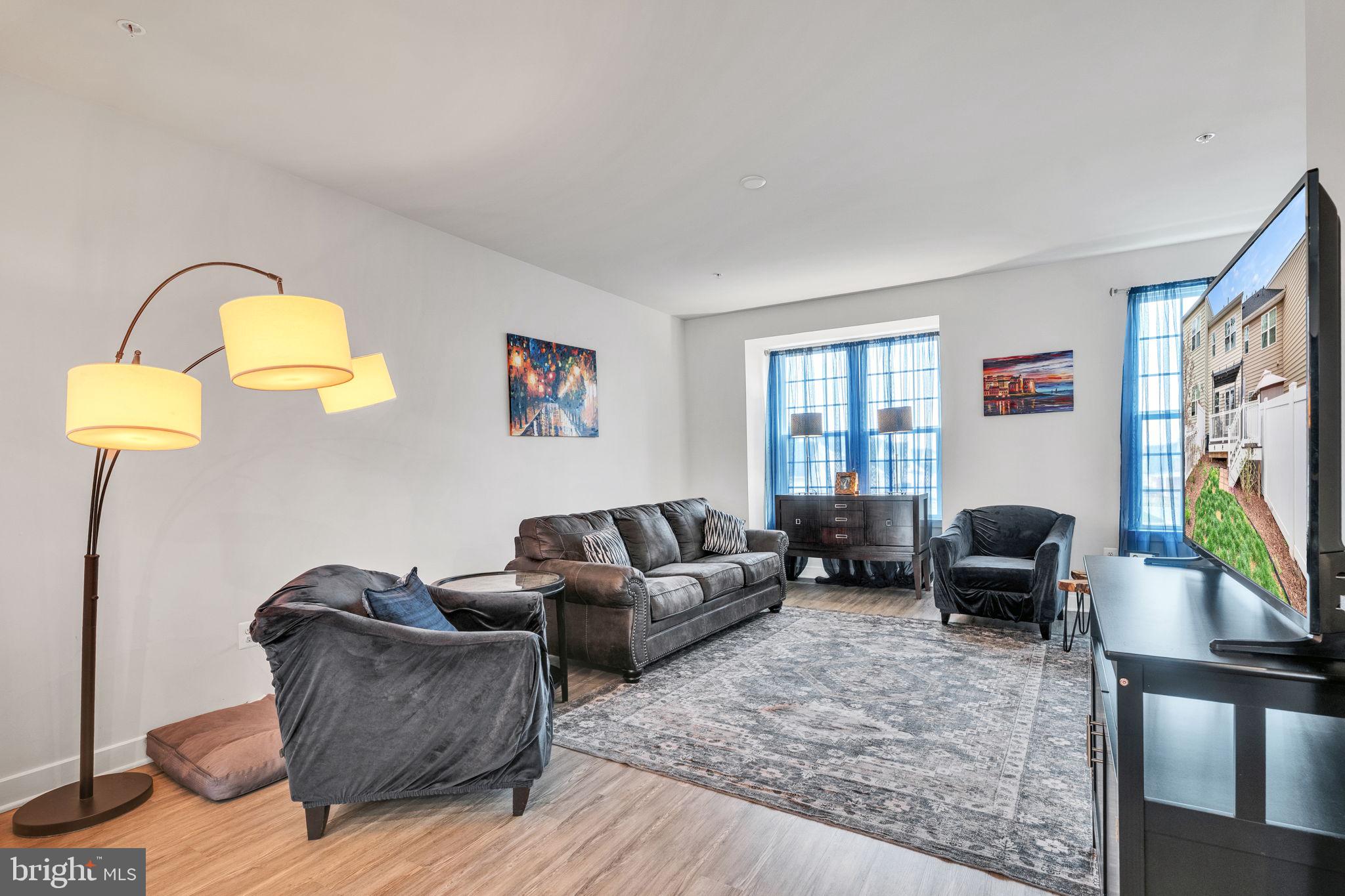 HOLLY RIDGE - Residential