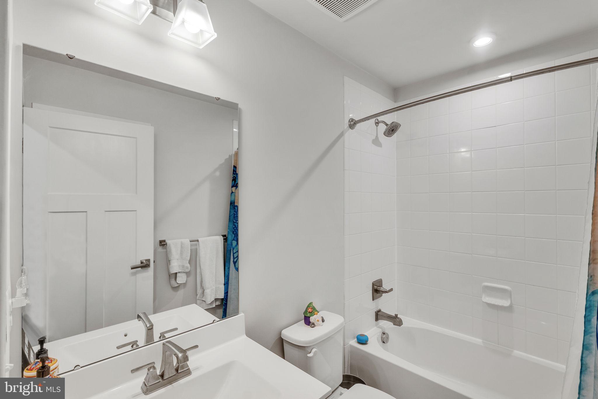 HOLLY RIDGE - Residential