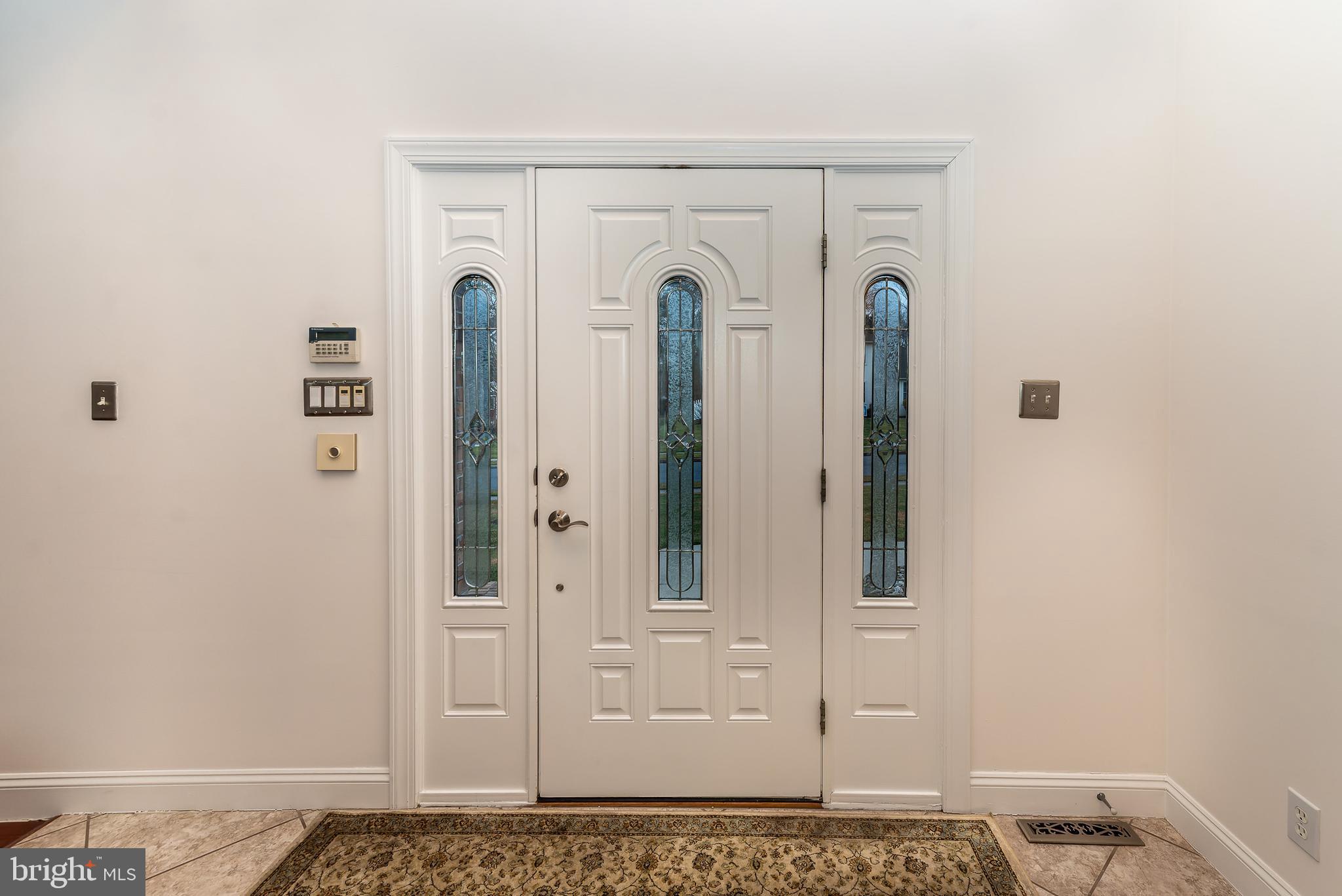 WHISPERING WOODS - Residential