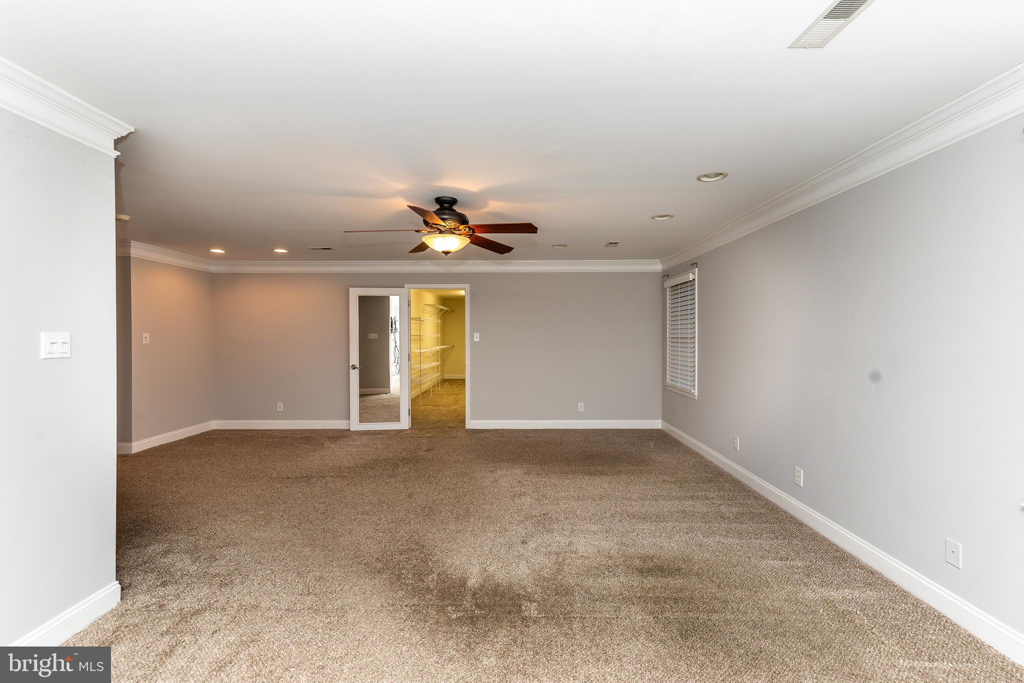 WHISPERING WOODS - Residential