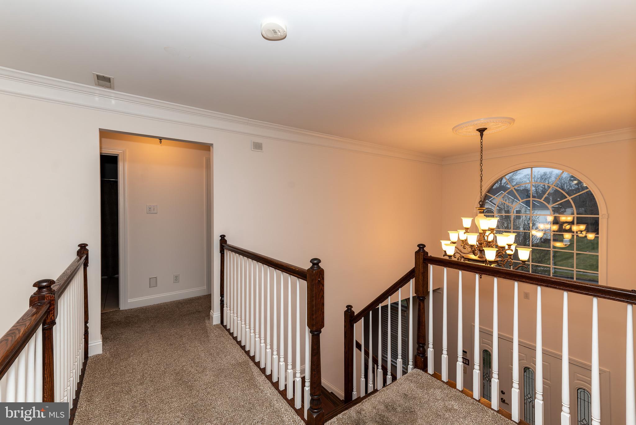 WHISPERING WOODS - Residential