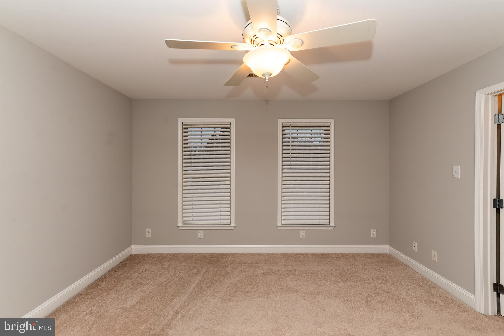 WHISPERING WOODS - Residential