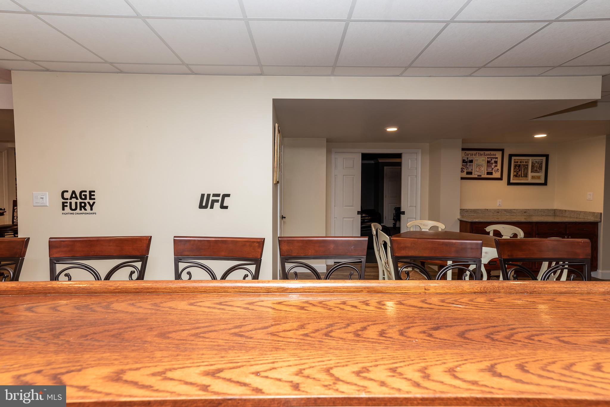 WHISPERING WOODS - Residential