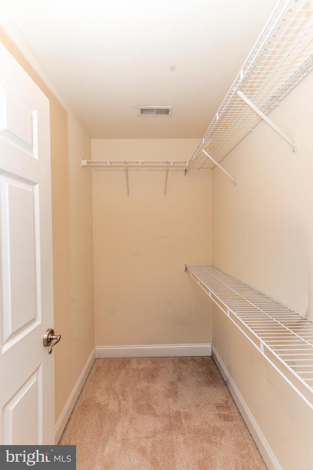 WHISPERING WOODS - Residential