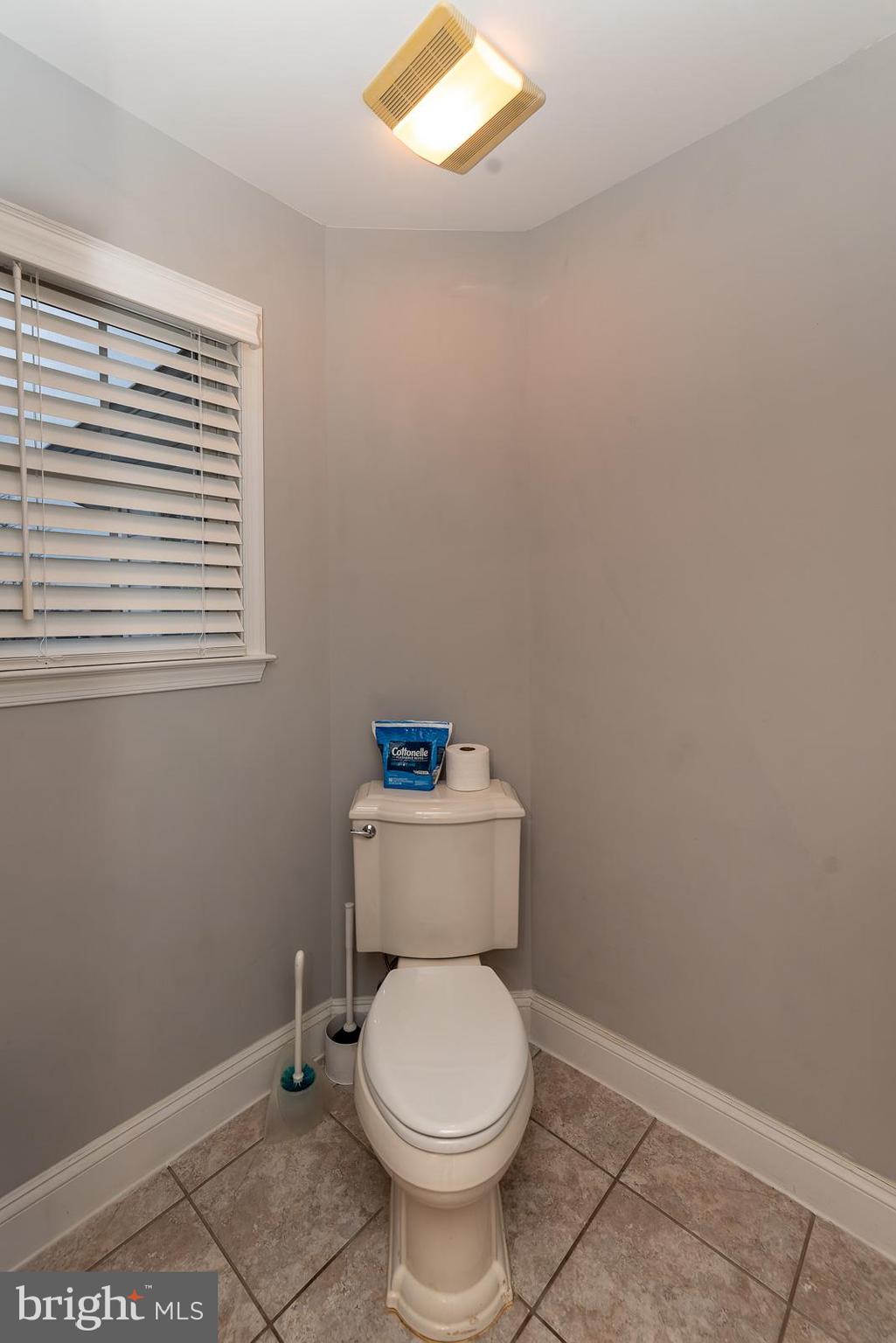 WHISPERING WOODS - Residential