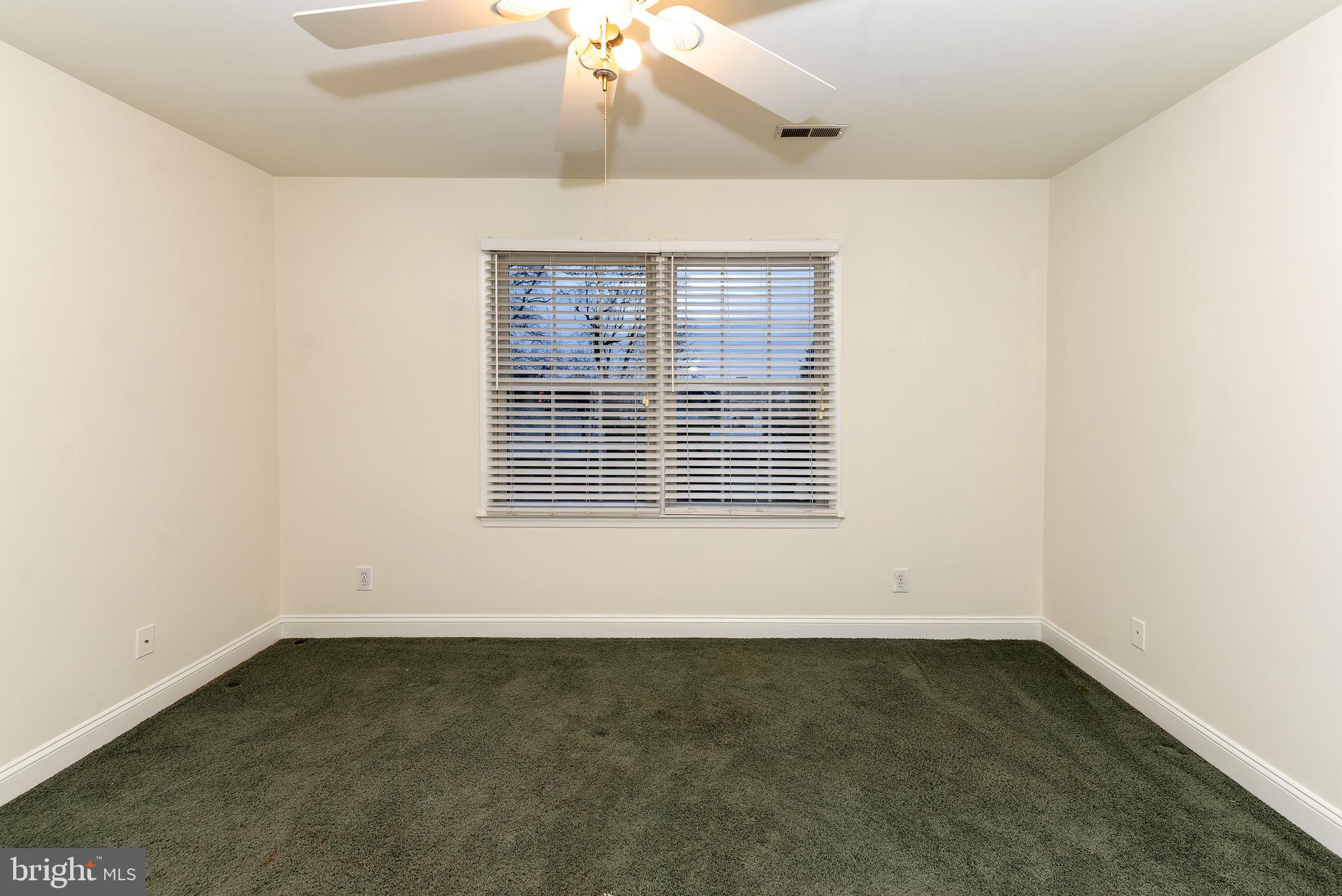 WHISPERING WOODS - Residential