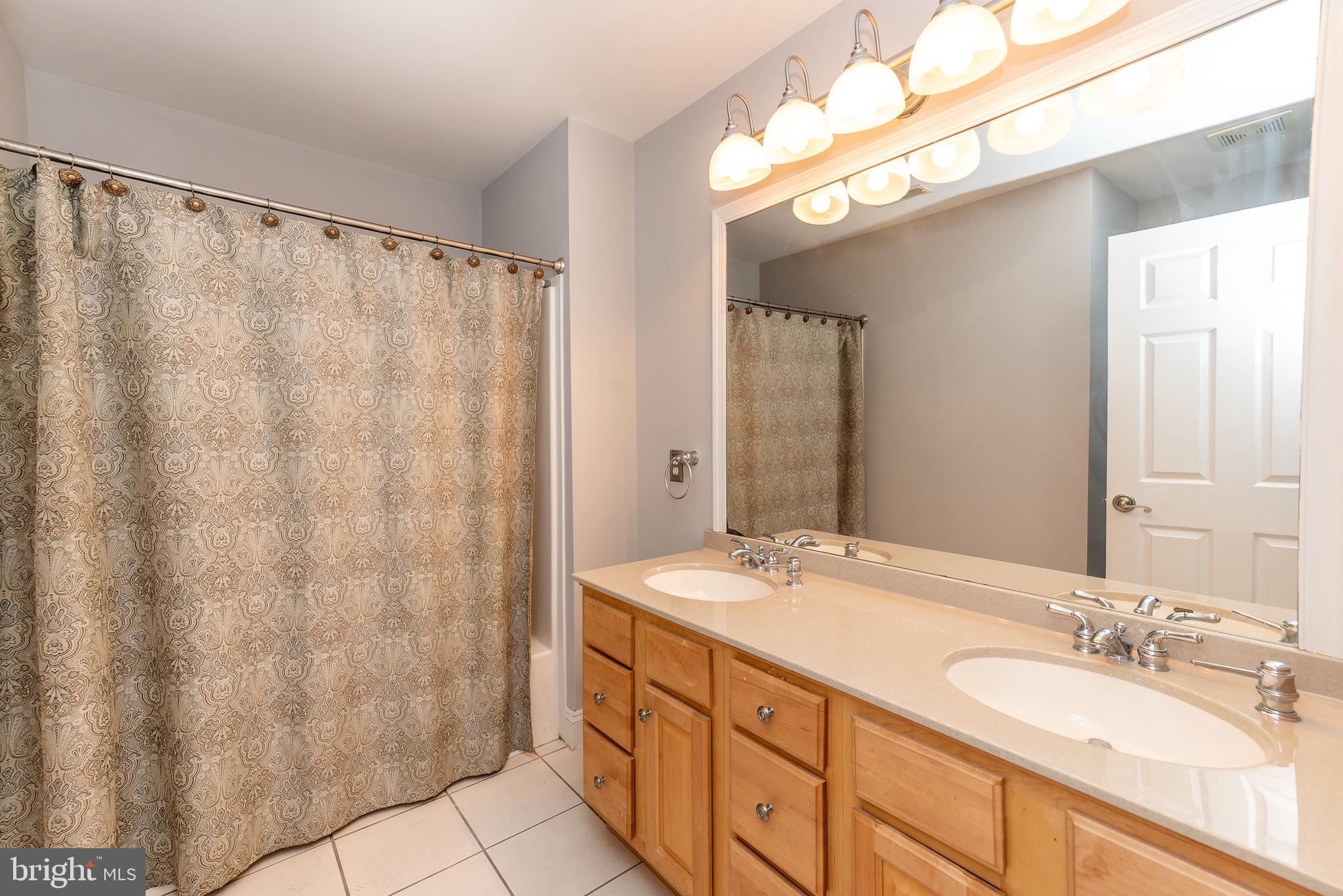 WHISPERING WOODS - Residential