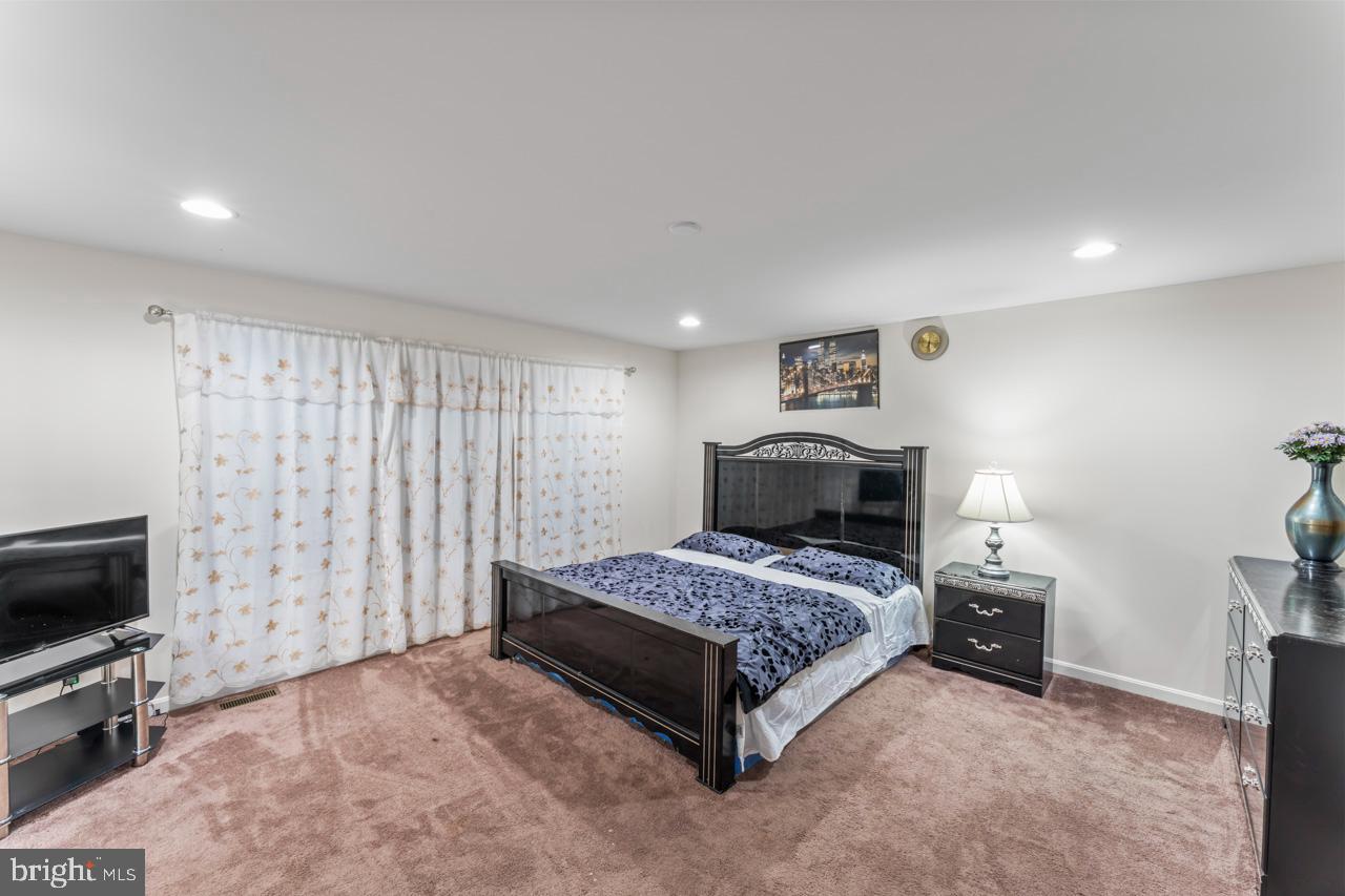 LEELAND STATION - Residential