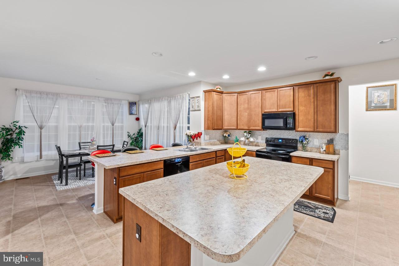LEELAND STATION - Residential