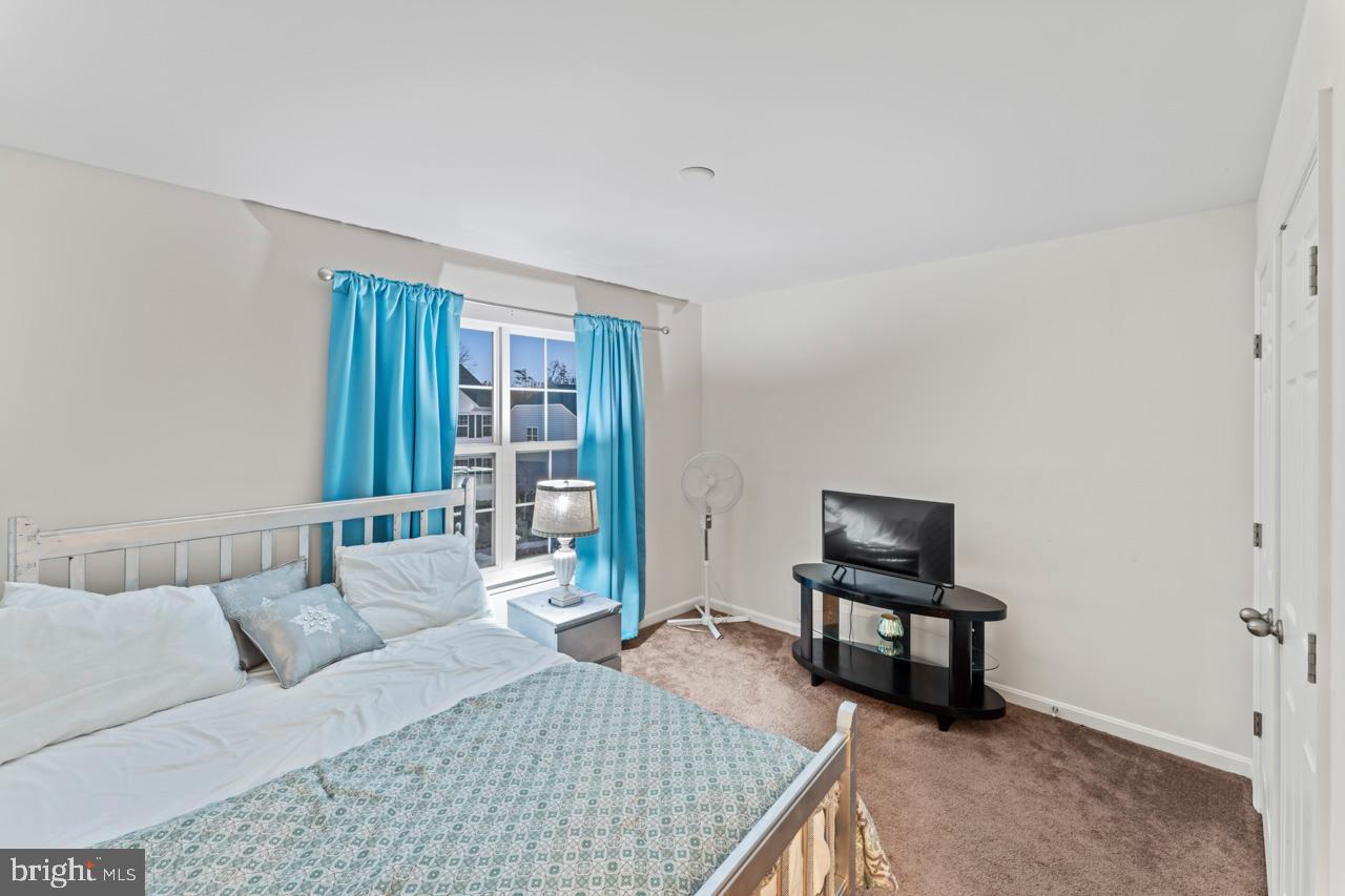 LEELAND STATION - Residential