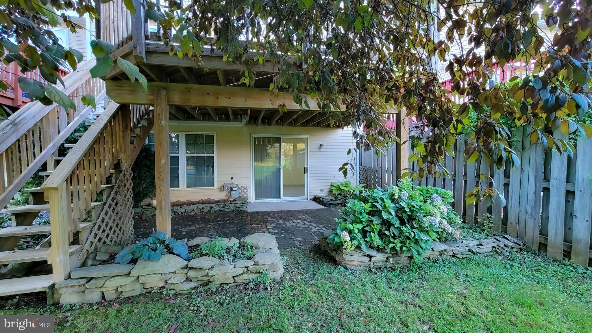 WATERSIDE - Residential