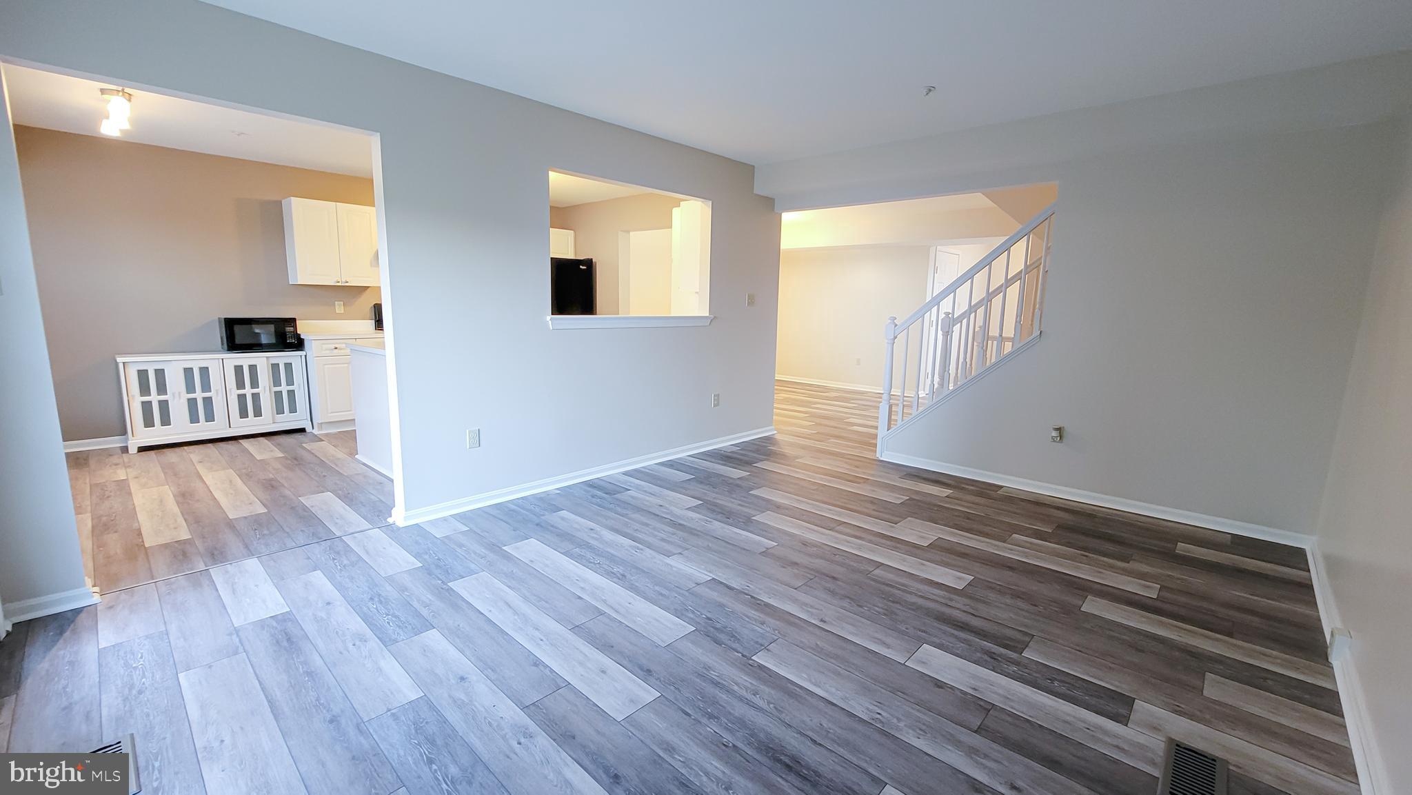 WATERSIDE - Residential