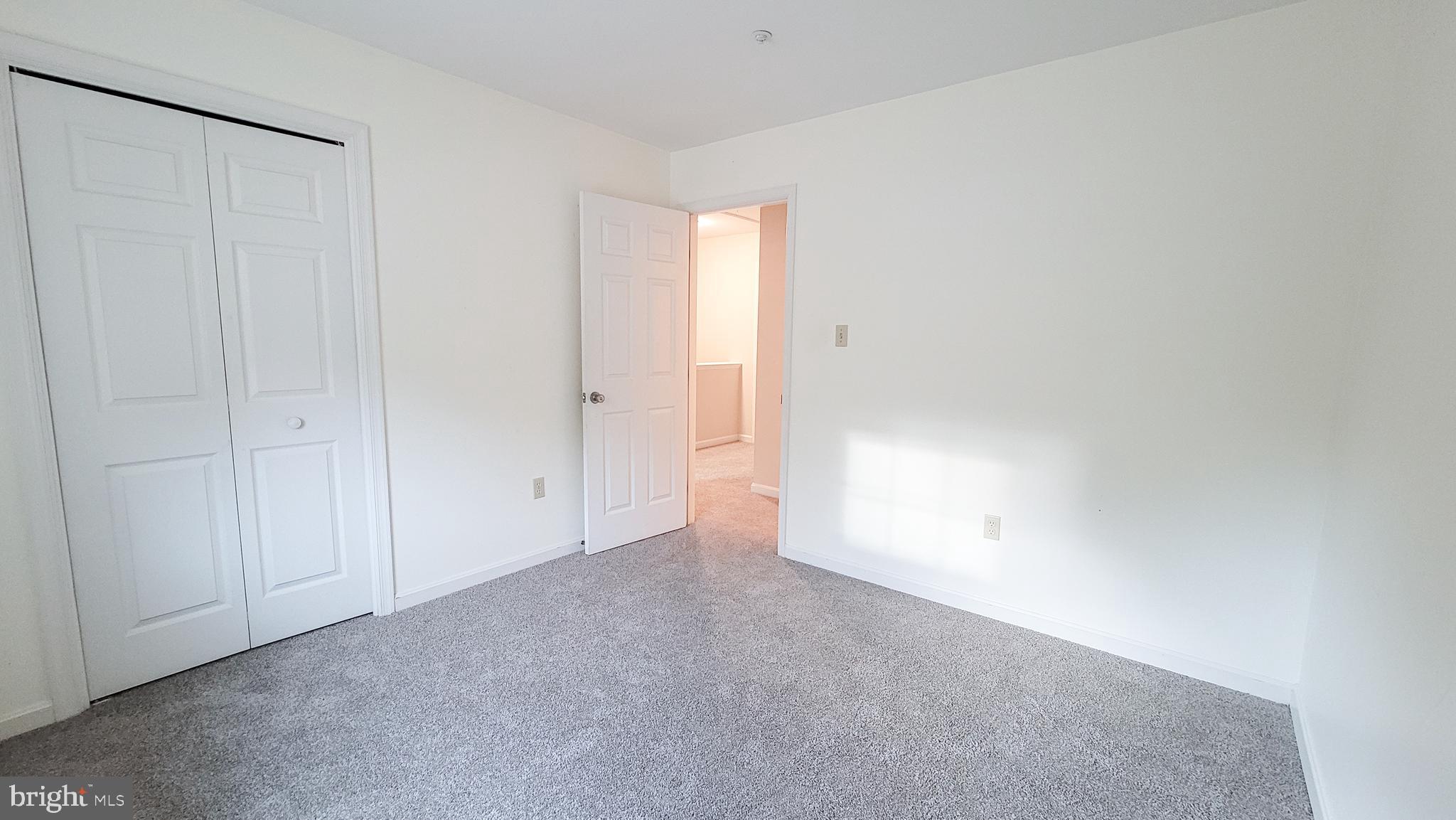 WATERSIDE - Residential