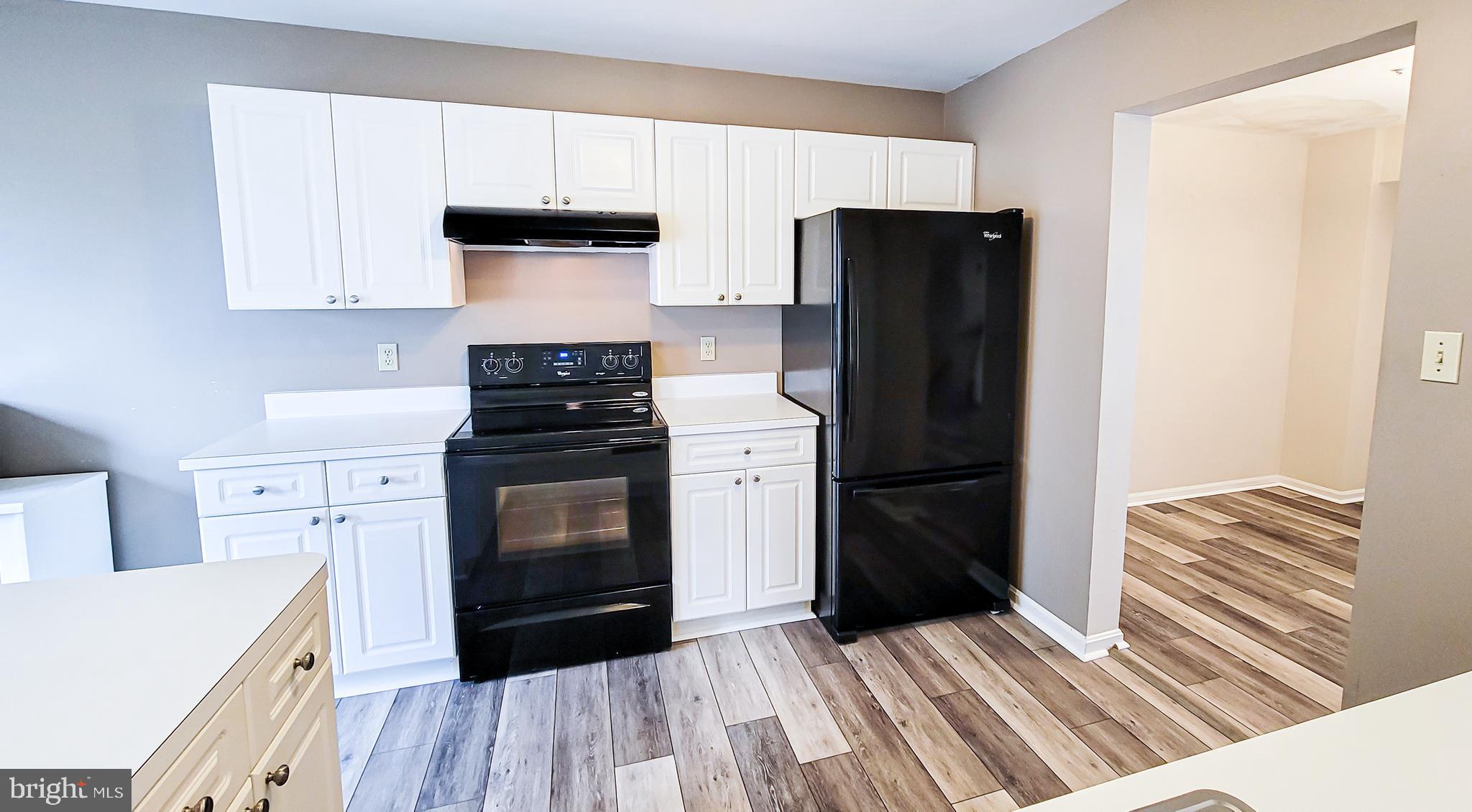 WATERSIDE - Residential