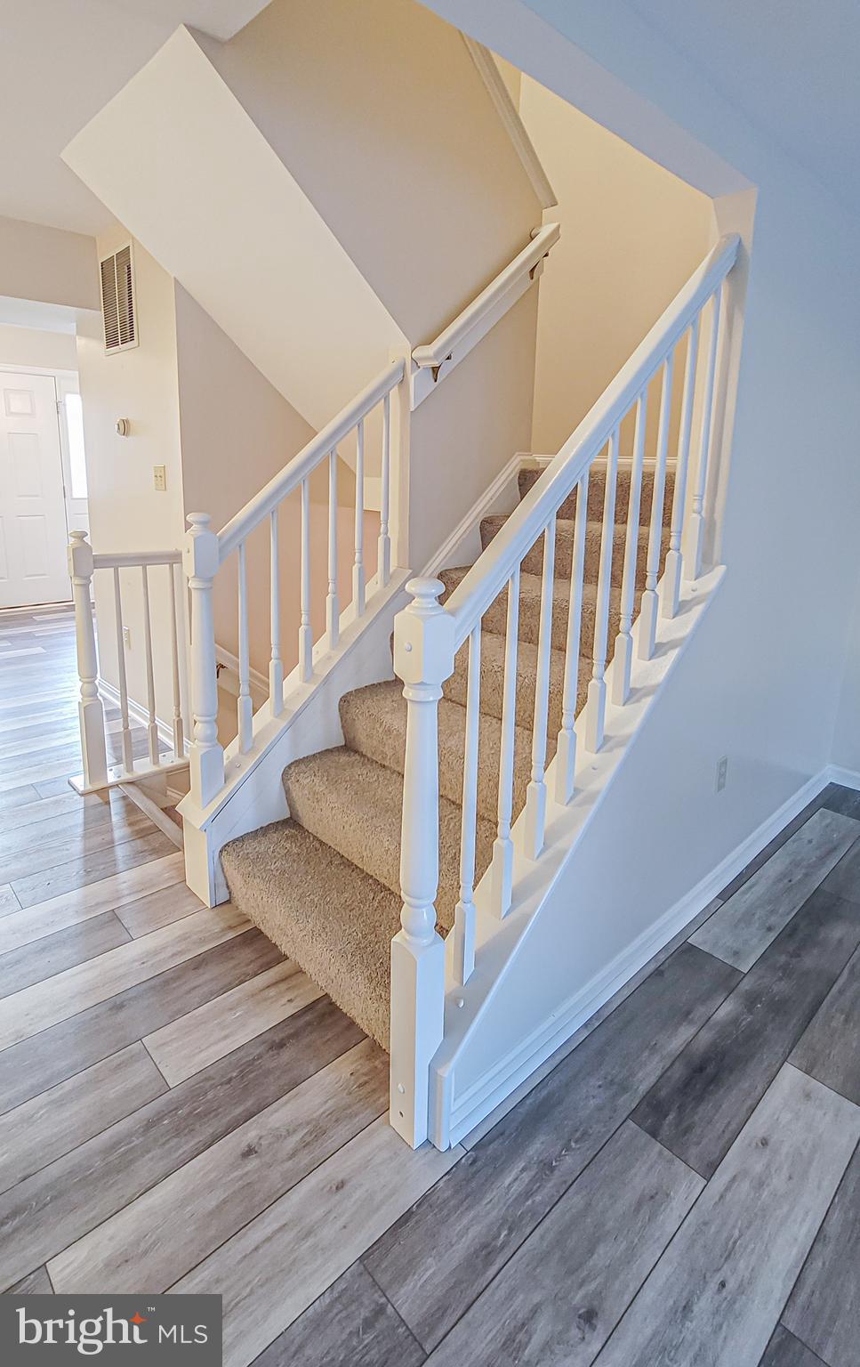 WATERSIDE - Residential