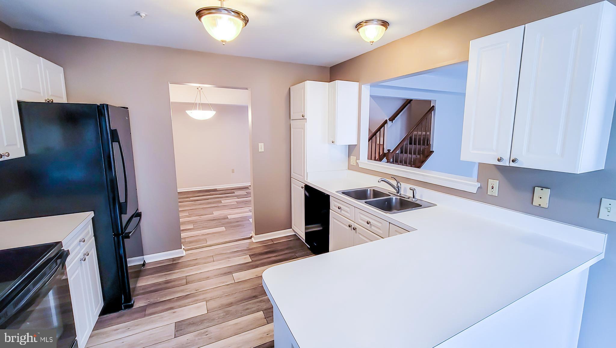 WATERSIDE - Residential