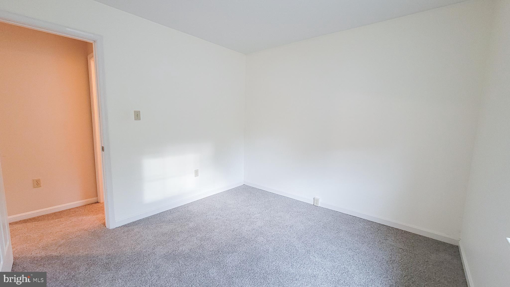 WATERSIDE - Residential