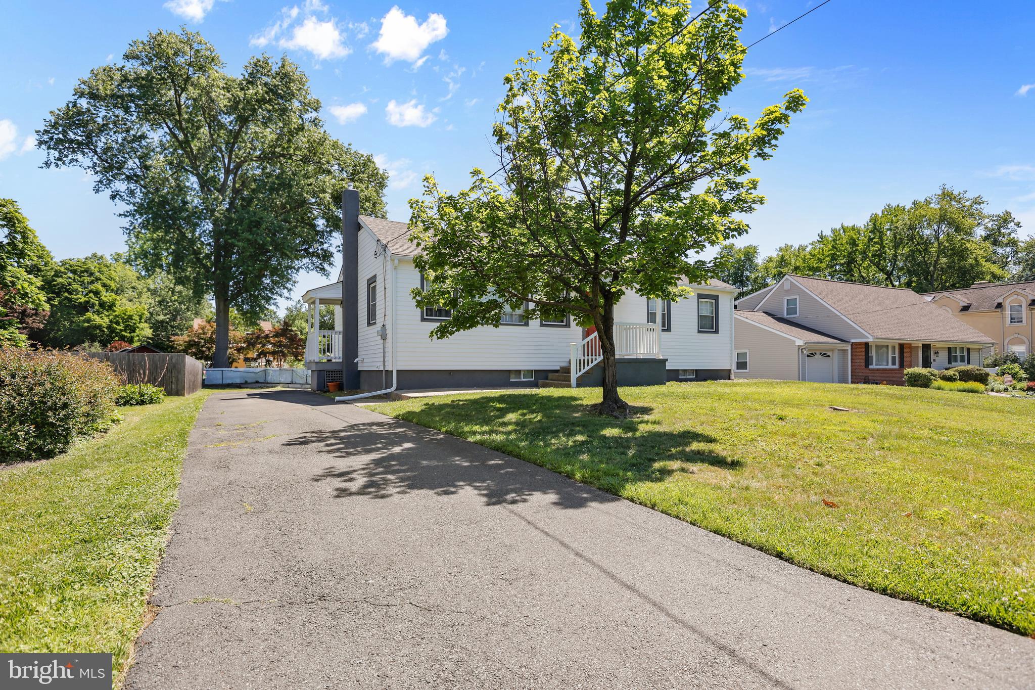 54 WAYSIDE LANE