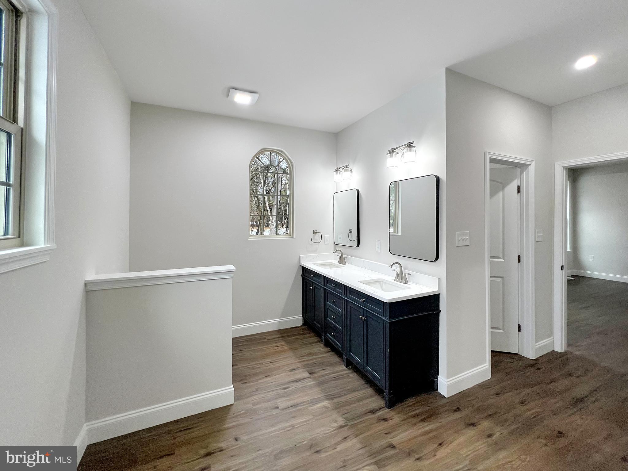 WATERSIDE RESERVE - Residential