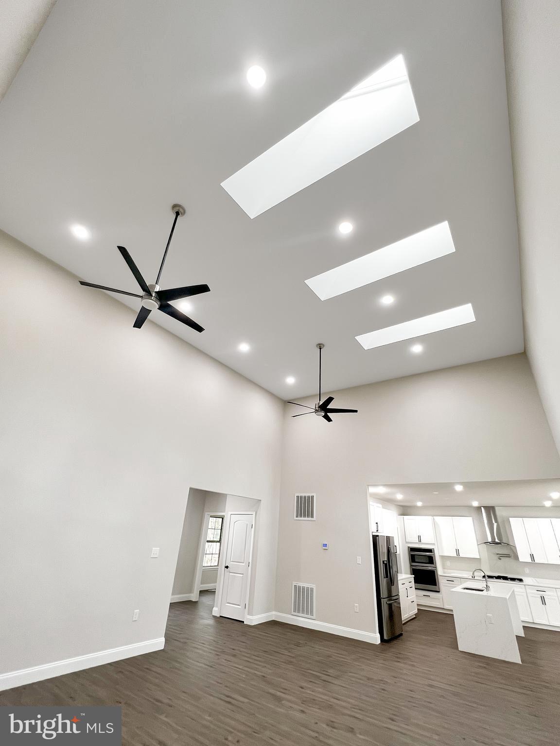 WATERSIDE RESERVE - Residential