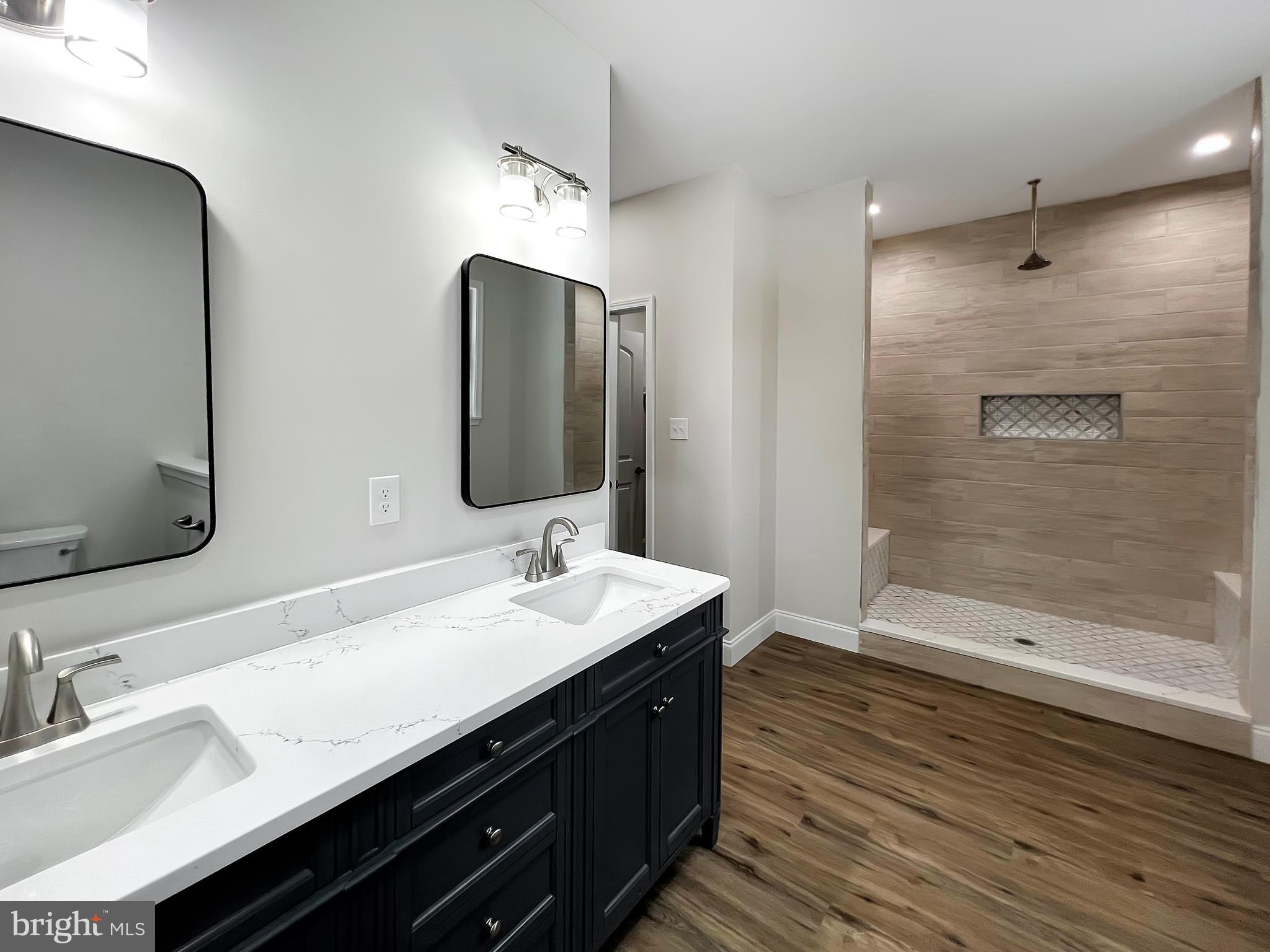 WATERSIDE RESERVE - Residential