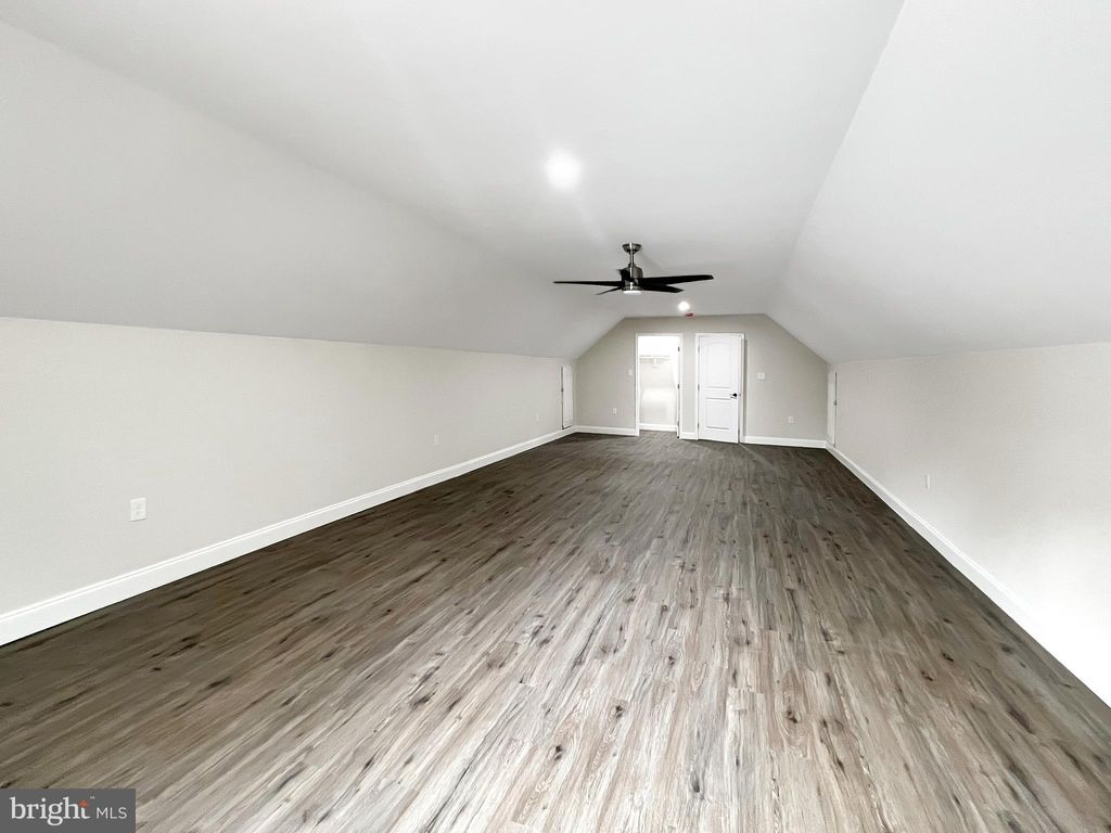 listing image 54