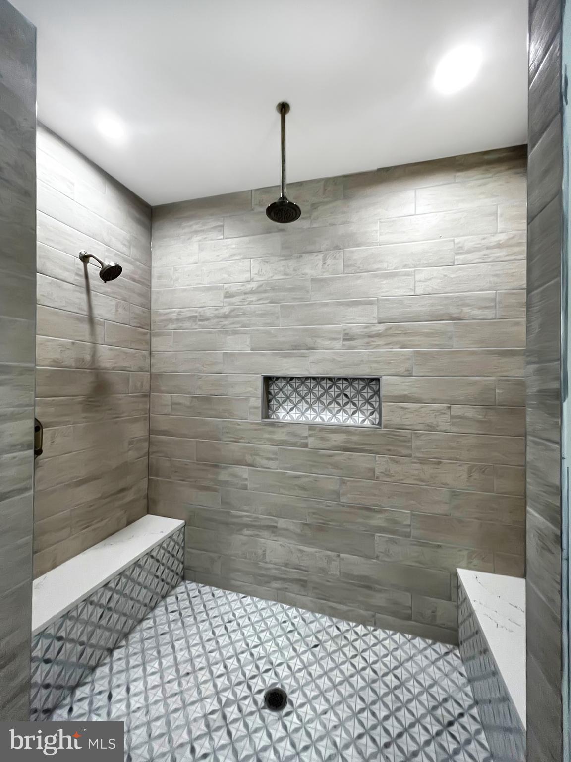 WATERSIDE RESERVE - Residential