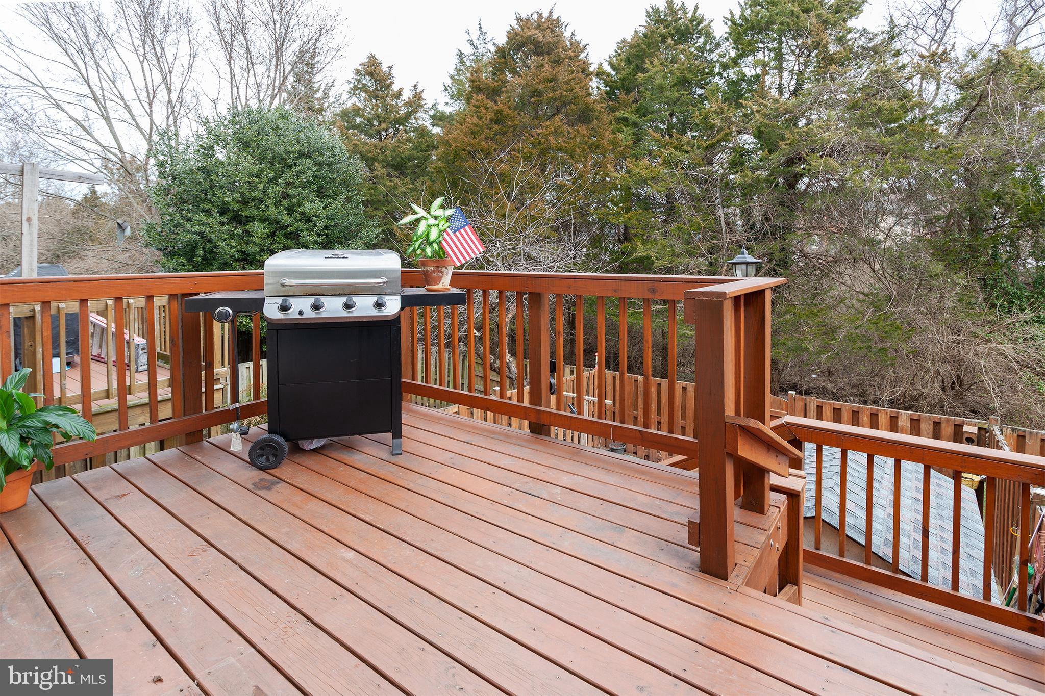 POINT OF WOODS EAST - Residential