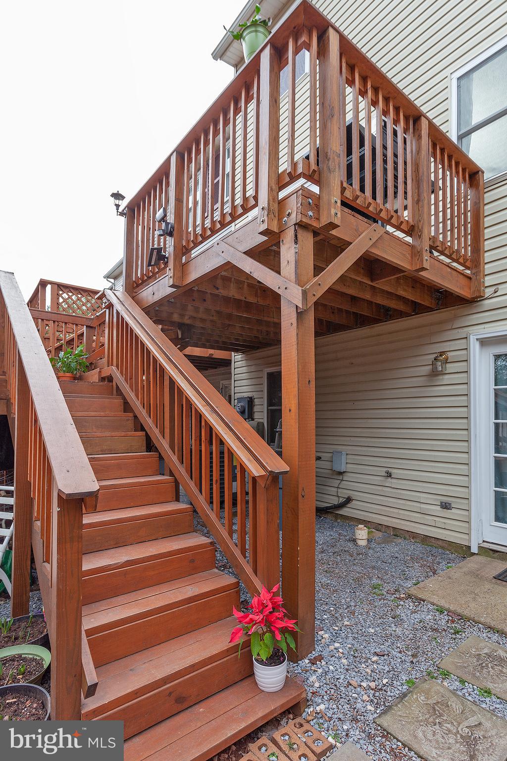 POINT OF WOODS EAST - Residential