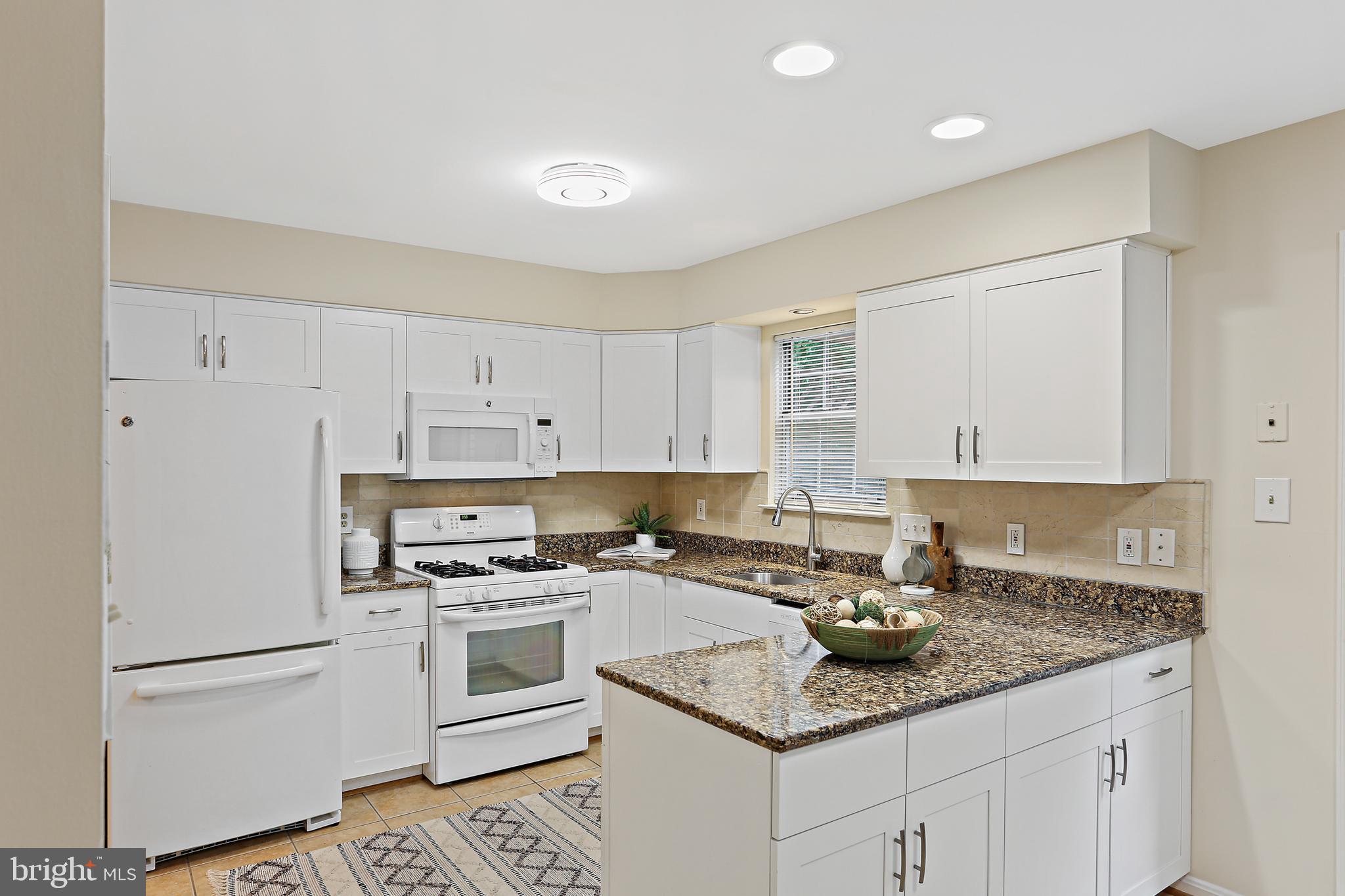 ROCK CREEK MANOR - Residential